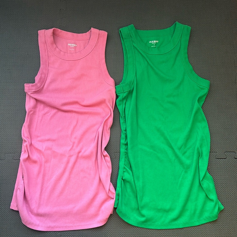 Old Navy Maternity Tanks Size Medium